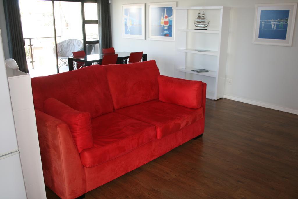 Ahoy Boutique Guest House Порт Елизабет Екстериор снимка