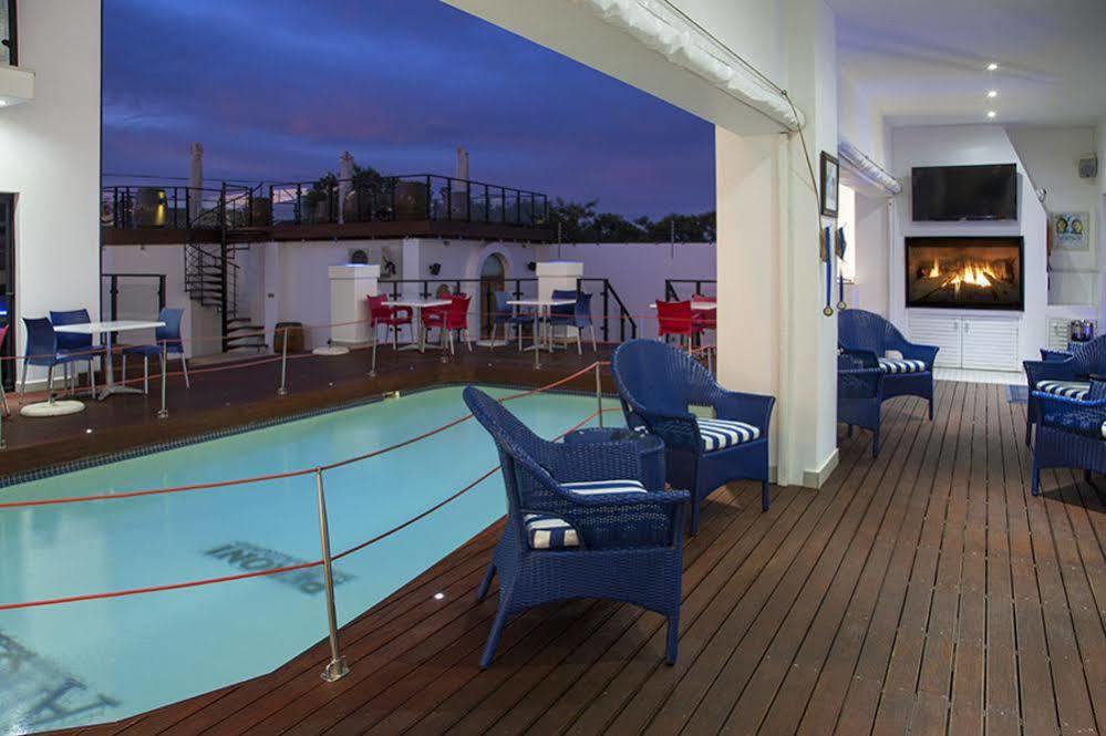 Ahoy Boutique Guest House Порт Елизабет Екстериор снимка