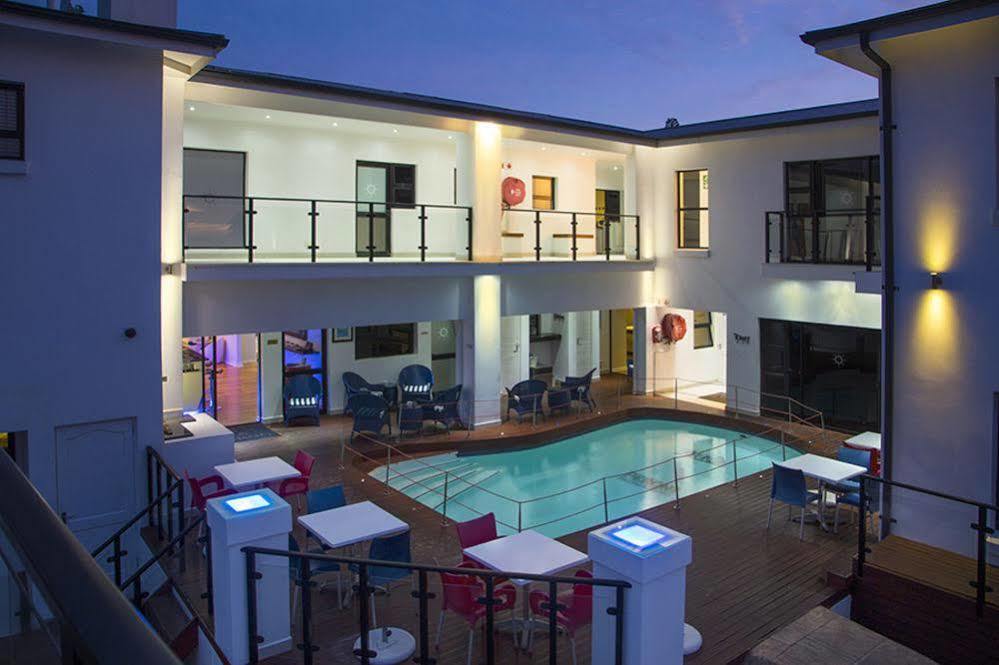 Ahoy Boutique Guest House Порт Елизабет Екстериор снимка
