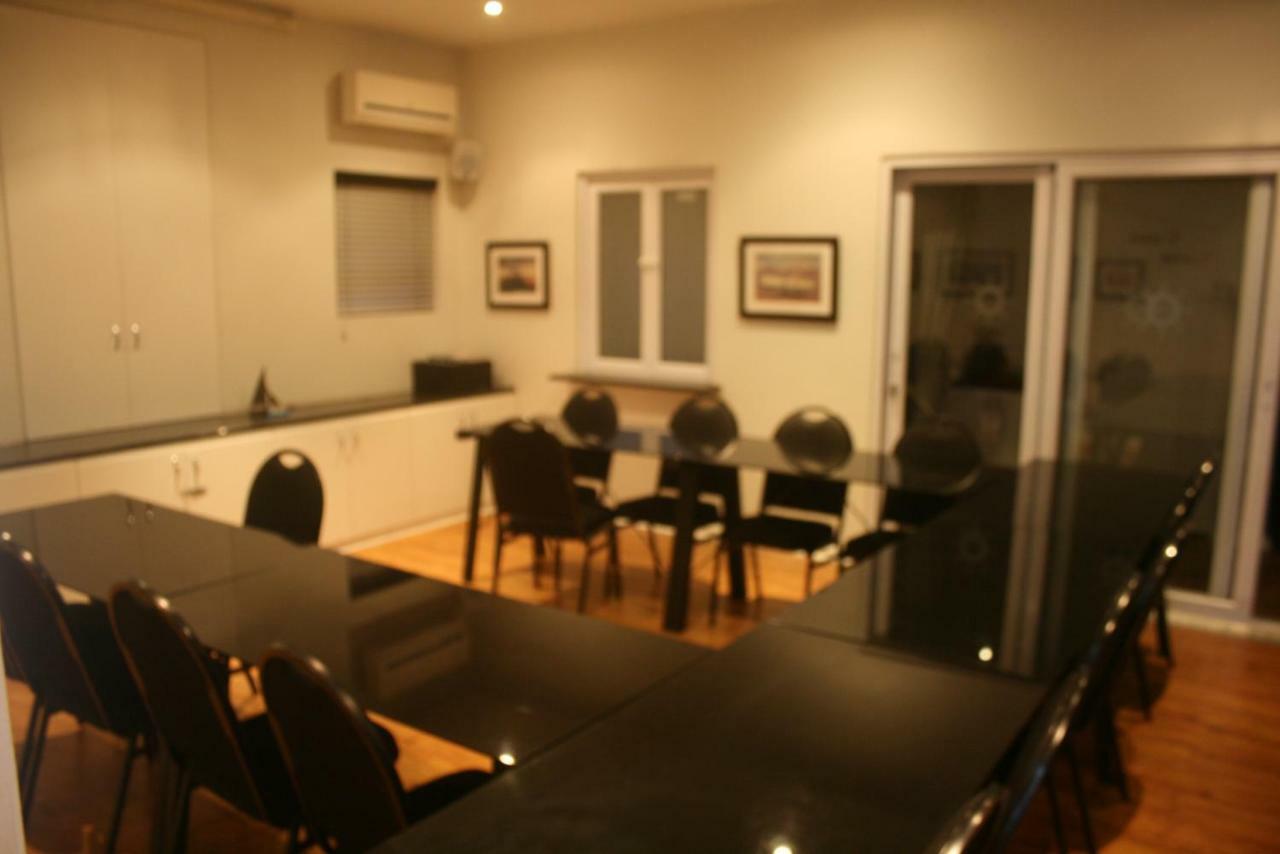 Ahoy Boutique Guest House Порт Елизабет Екстериор снимка