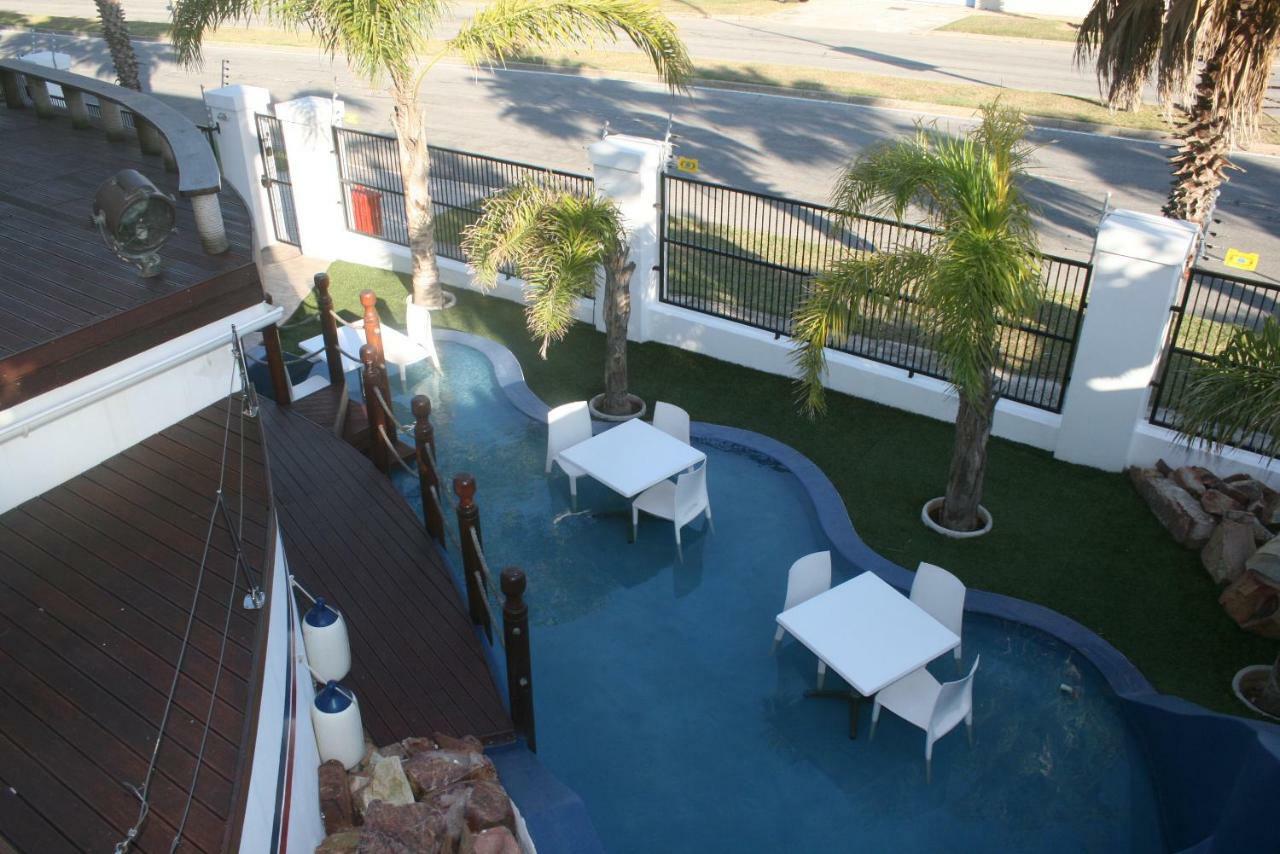 Ahoy Boutique Guest House Порт Елизабет Екстериор снимка